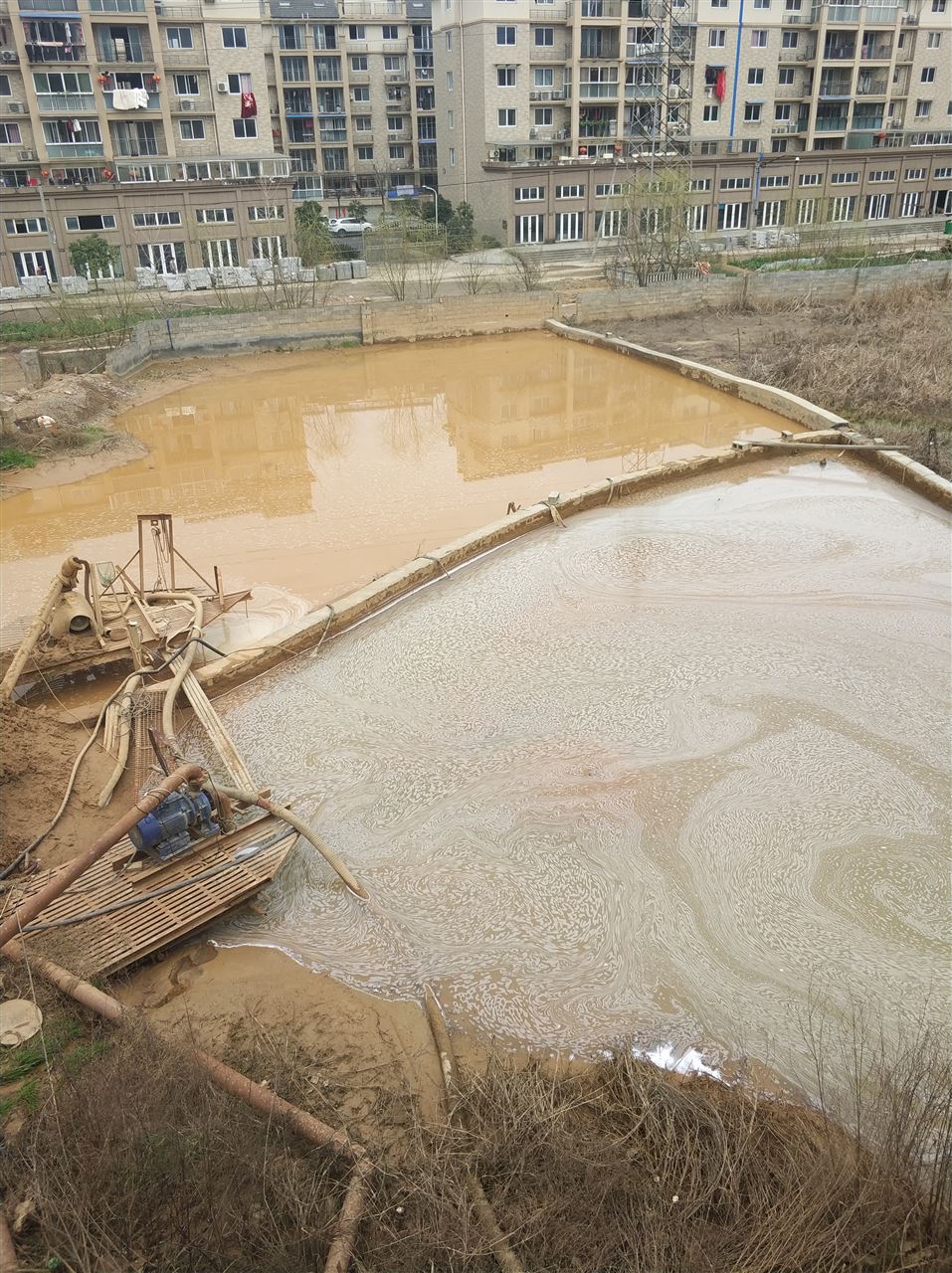 于洪沉淀池淤泥清理-厂区废水池淤泥清淤