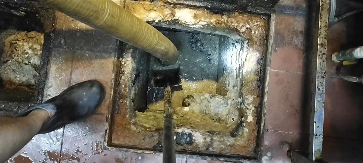 于洪污水池清理一般都有毒气，怎么预防中毒呢？